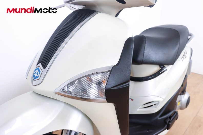 Motorbike image 8
