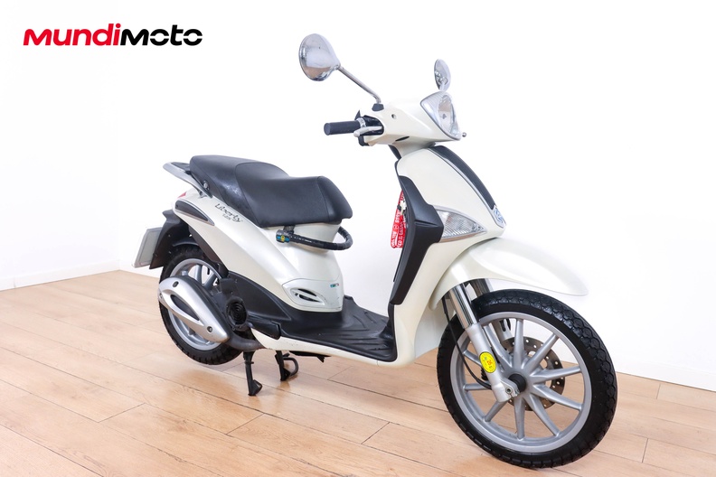 Motorbike image 1