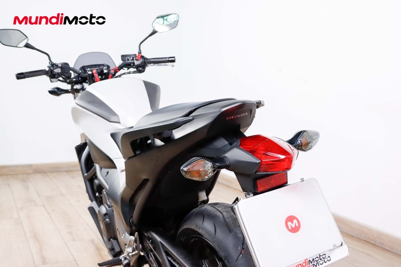 Motorbike image 8
