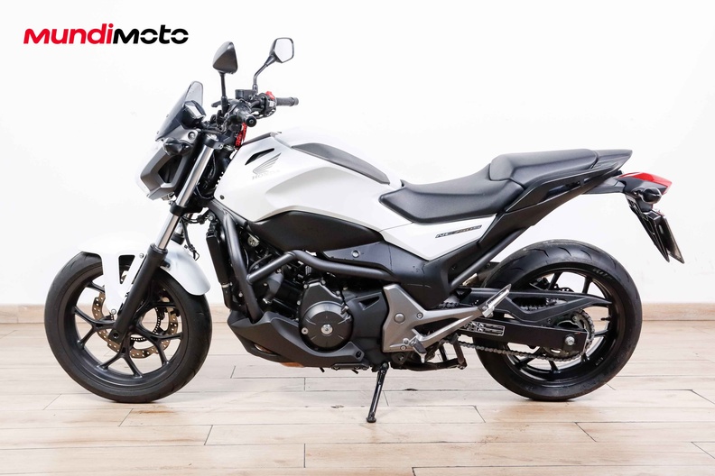 Motorbike image 5