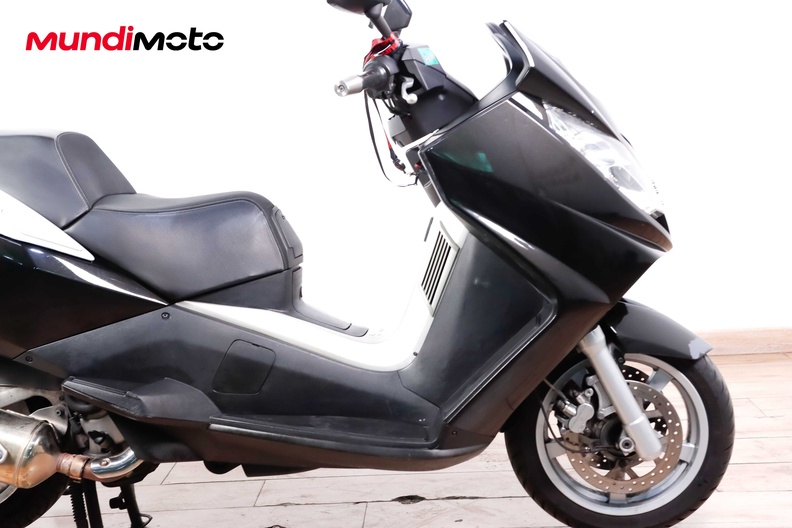 Motorbike image 12