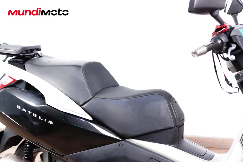 Motorbike image 13