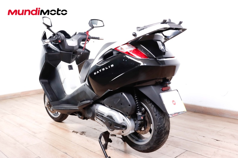 Motorbike image 7