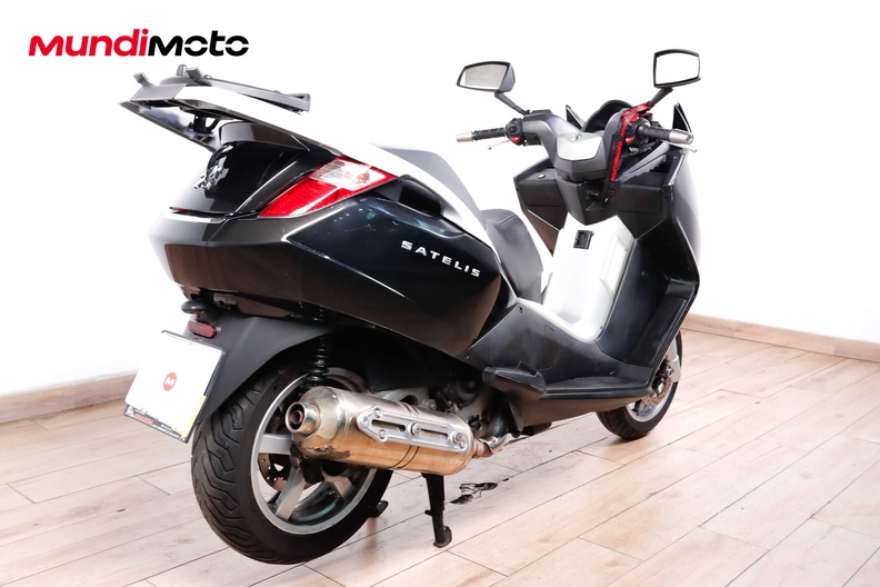 Motorbike image 2