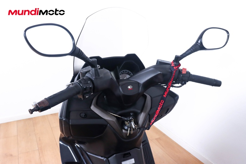 Motorbike image 10