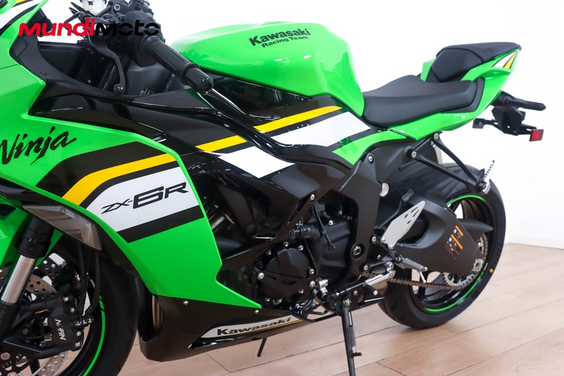 Motorbike image 8