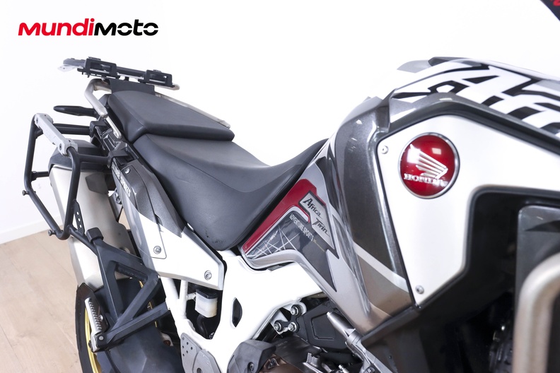 Motorbike image 12