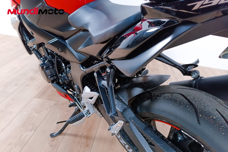 Motorbike image 8