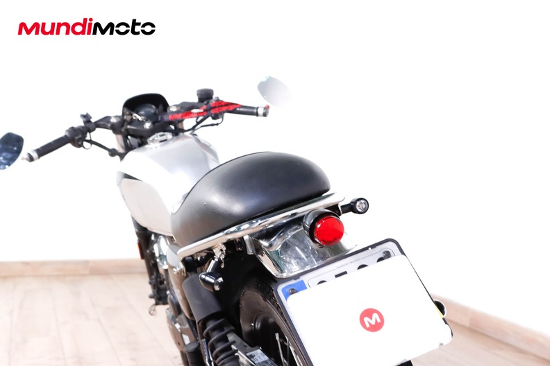 Motorbike image 9