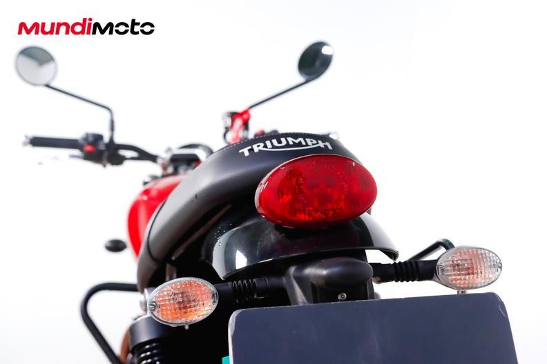 Motorbike image 9