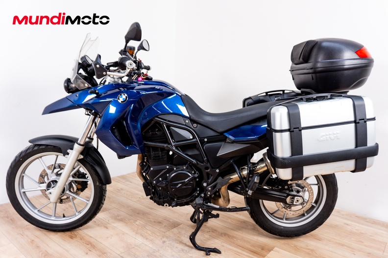 Motorbike image 5