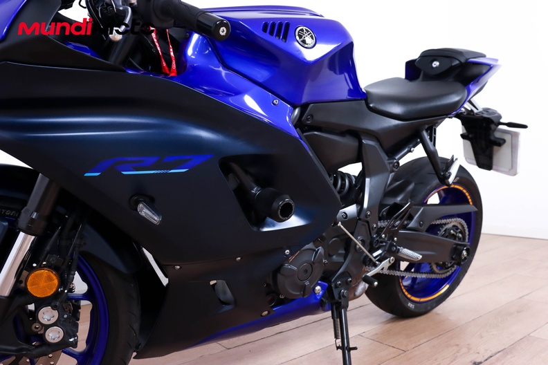 Motorbike image 8