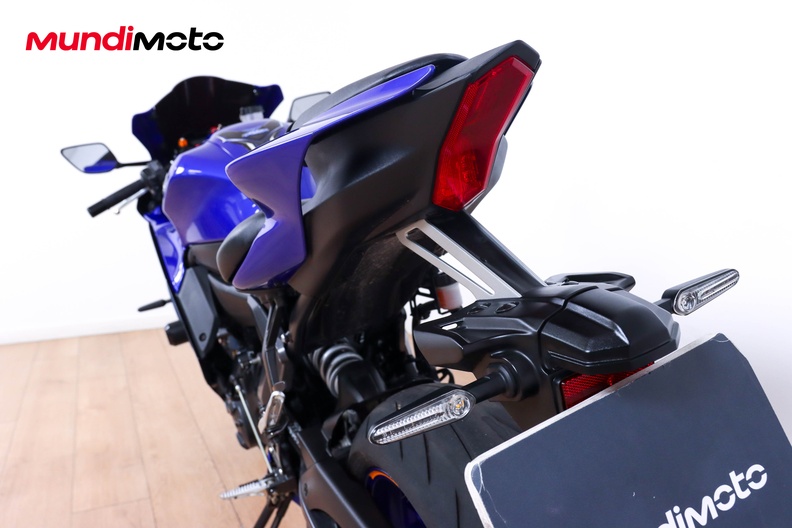Motorbike image 9