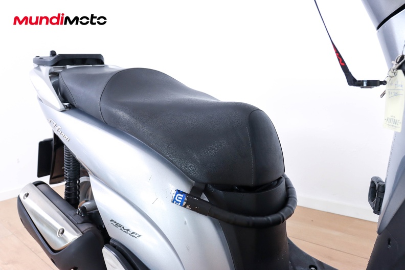 Motorbike image 12