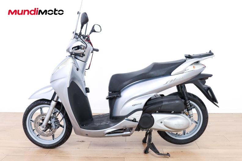Motorbike image 5