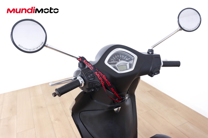 Motorbike image 10