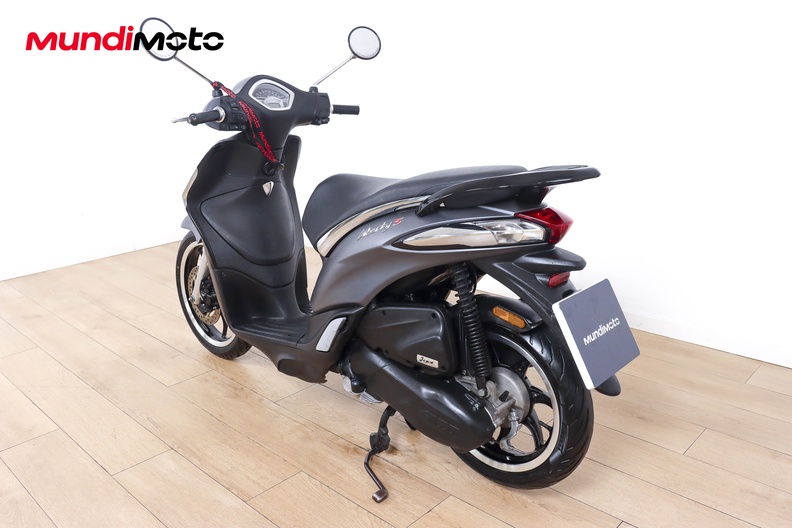 Motorbike image 6