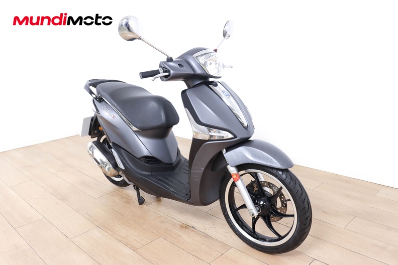 Motorbike image 1