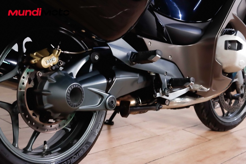 Motorbike image 3