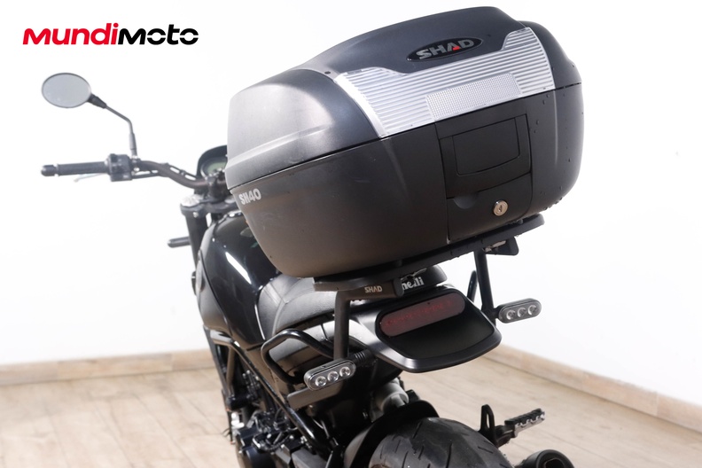 Motorbike image 9
