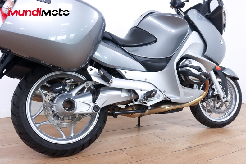 Motorbike image 3