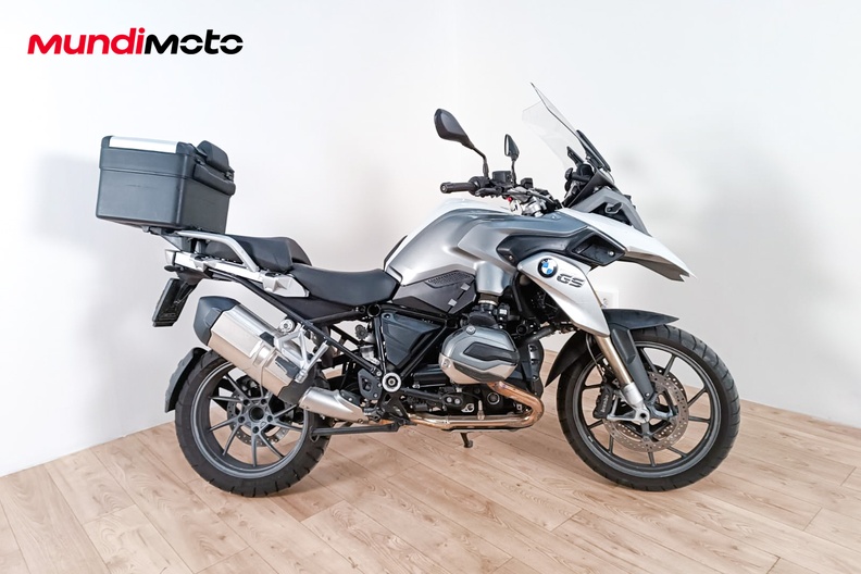 Motorbike image 0