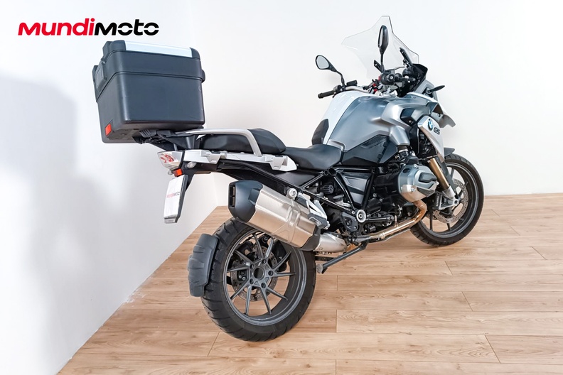 Motorbike image 2