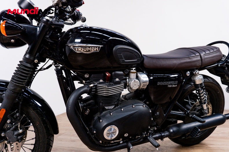 Motorbike image 9
