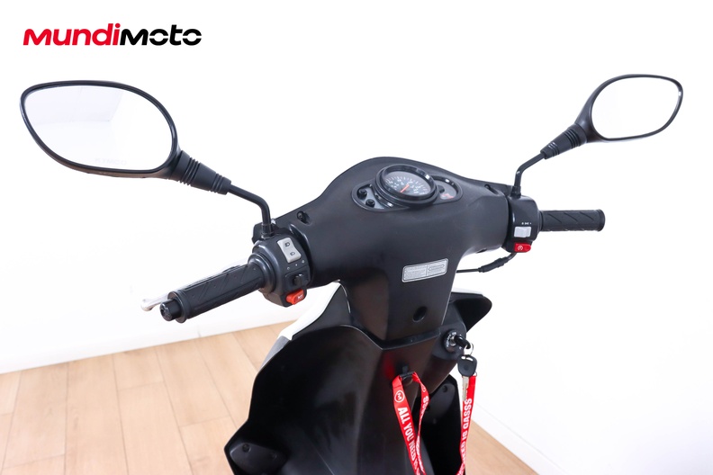 Motorbike image 10