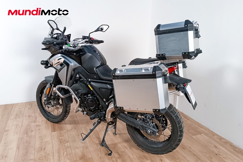 Motorbike image 7