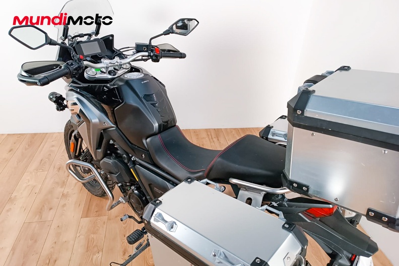 Motorbike image 8