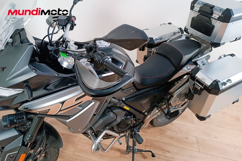 Motorbike image 9