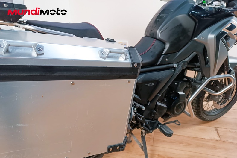 Motorbike image 3