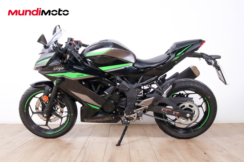 Motorbike image 5