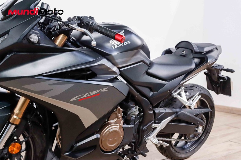 Motorbike image 9