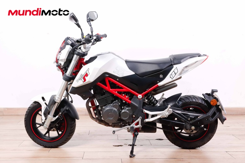 Motorbike image 5
