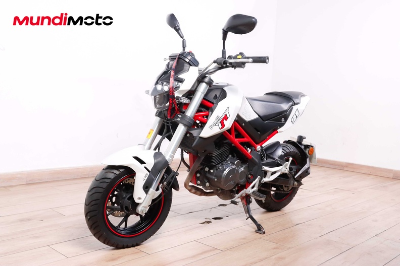 Motorbike image 6