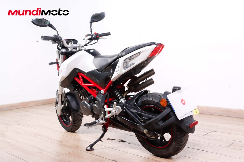 Motorbike image 7