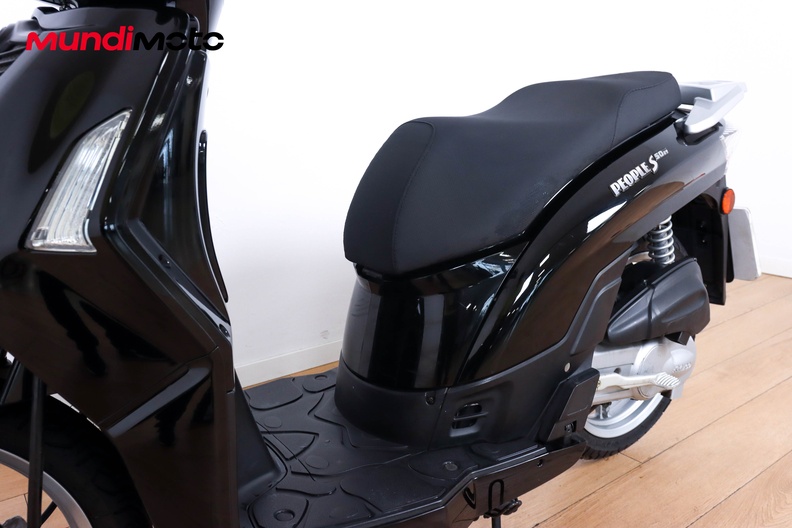 Motorbike image 8