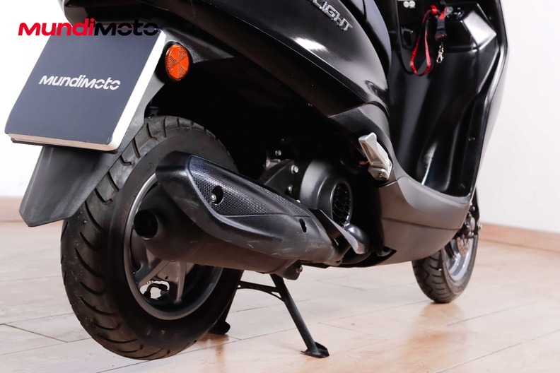 Motorbike image 3