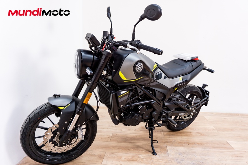 Motorbike image 6