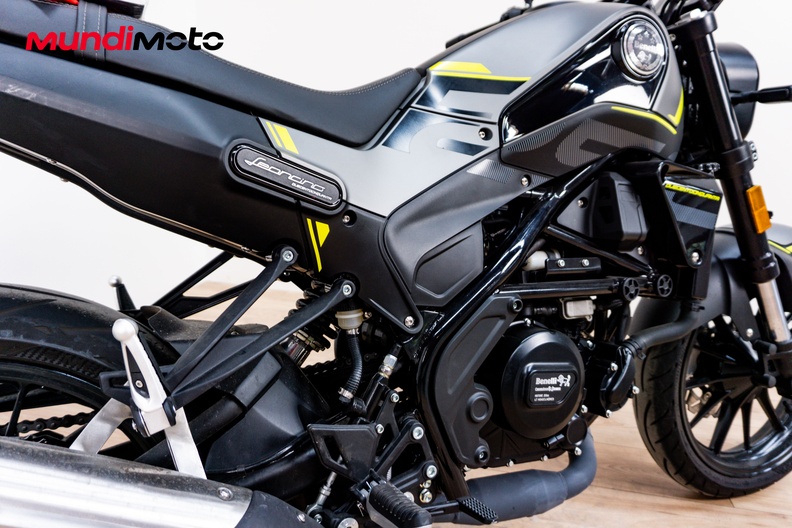 Motorbike image 3