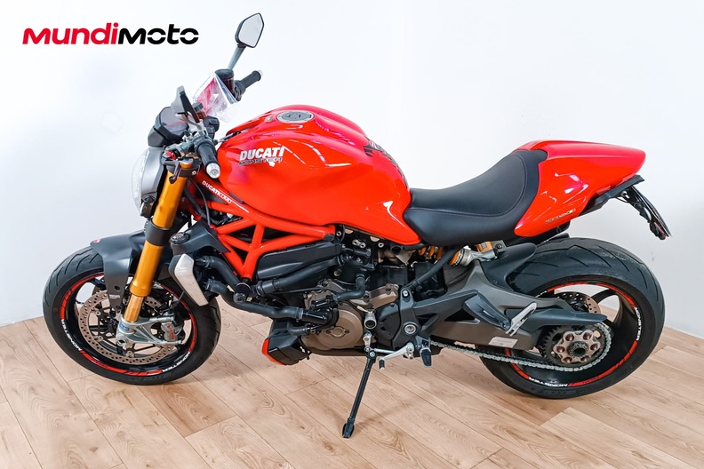 Motorbike image 5