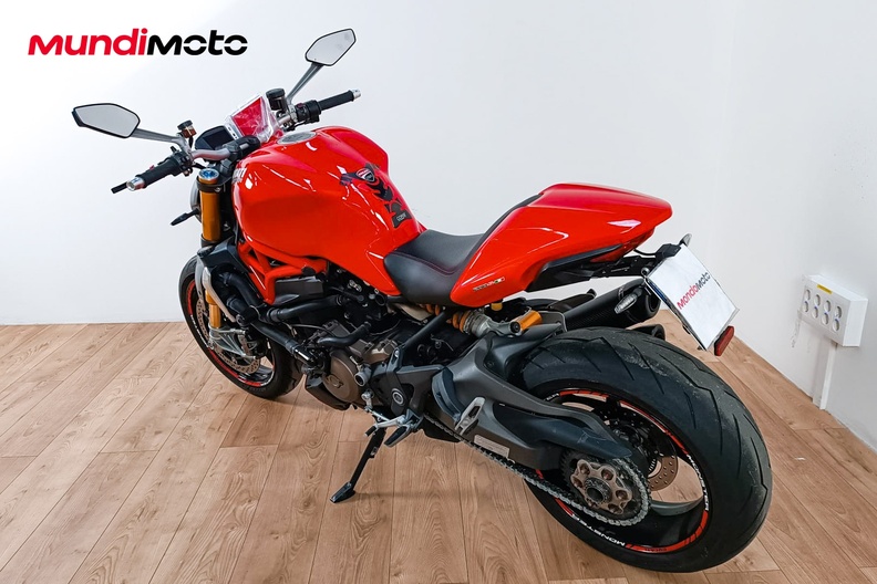 Motorbike image 7