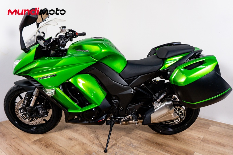 Motorbike image 5
