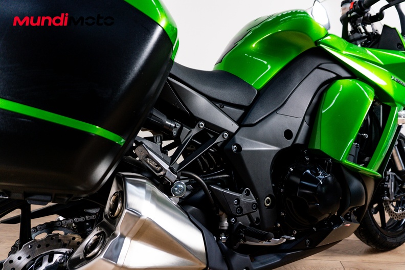 Motorbike image 3