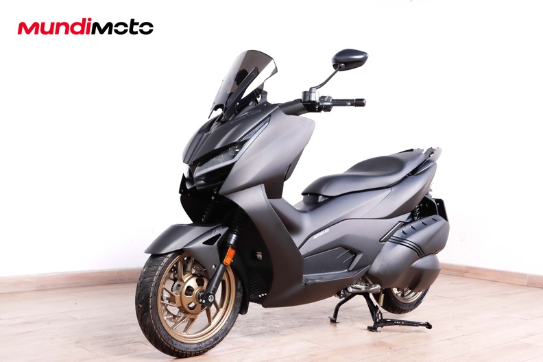 Motorbike image 7