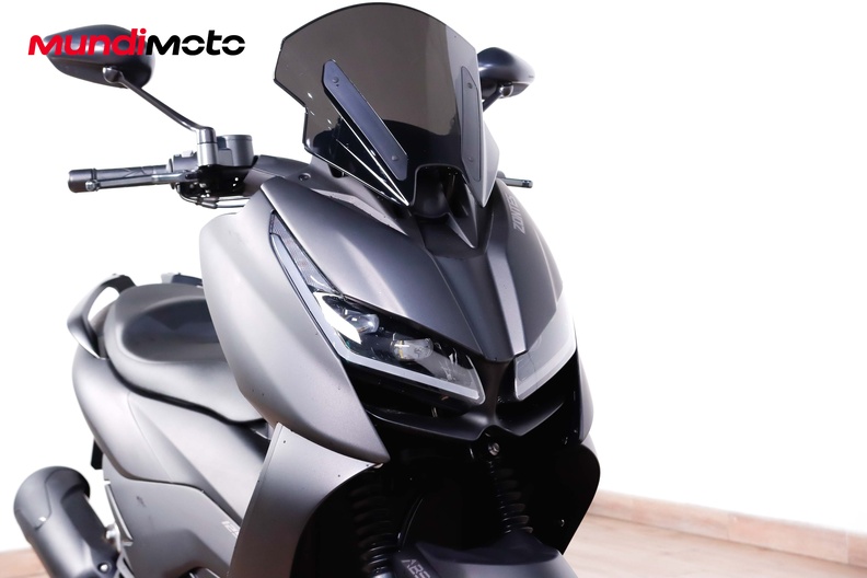 Motorbike image 4
