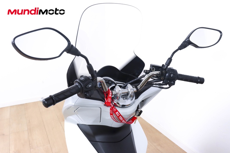 Motorbike image 10