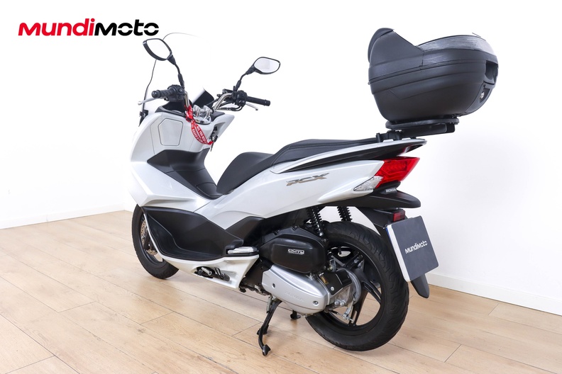 Motorbike image 6